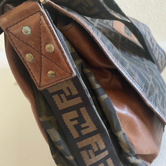 Fendi unisex messenger bag - Picture 8 of 13